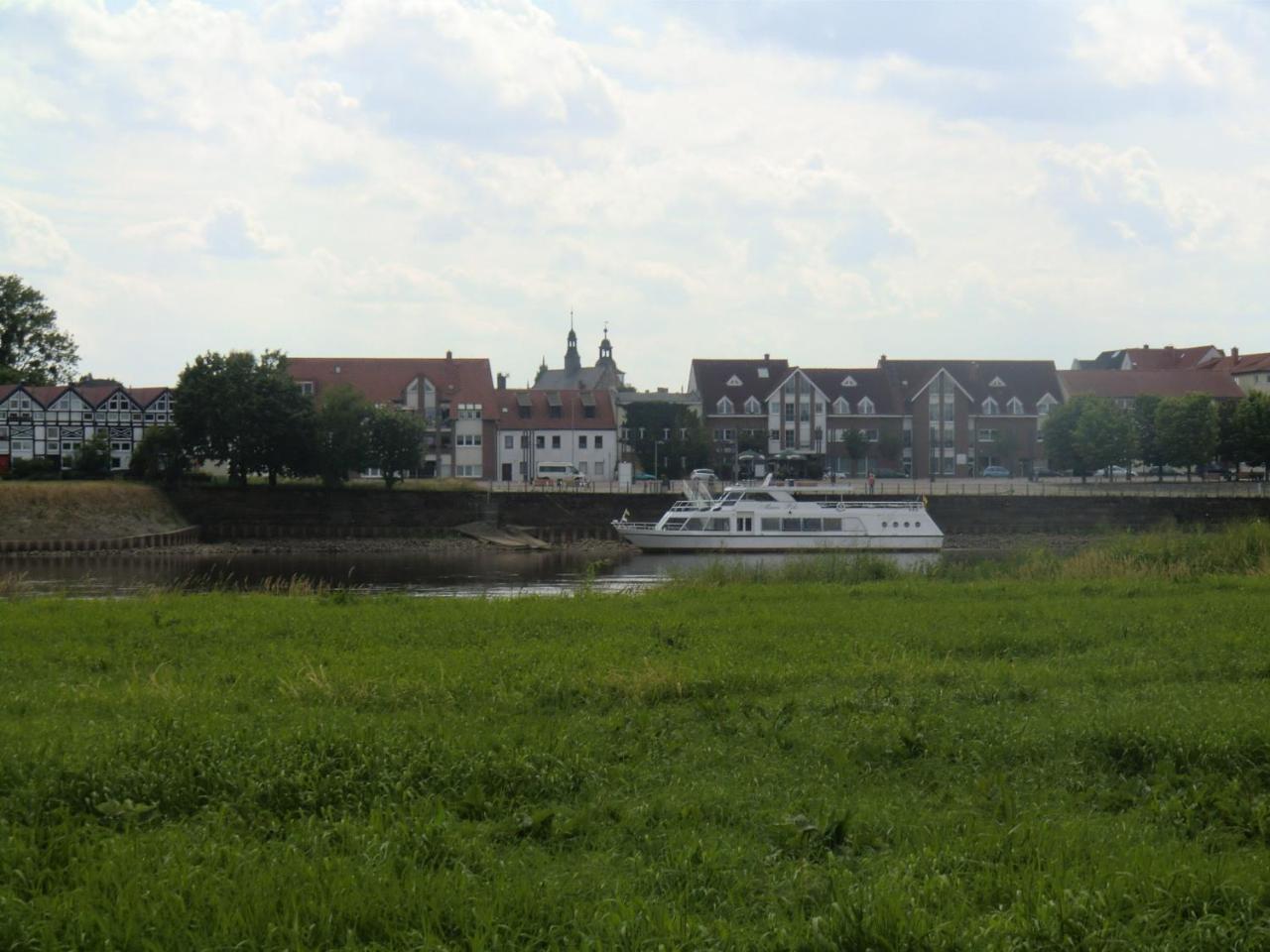 Apartmenthaus Rosenflair Schönebeck Стая снимка