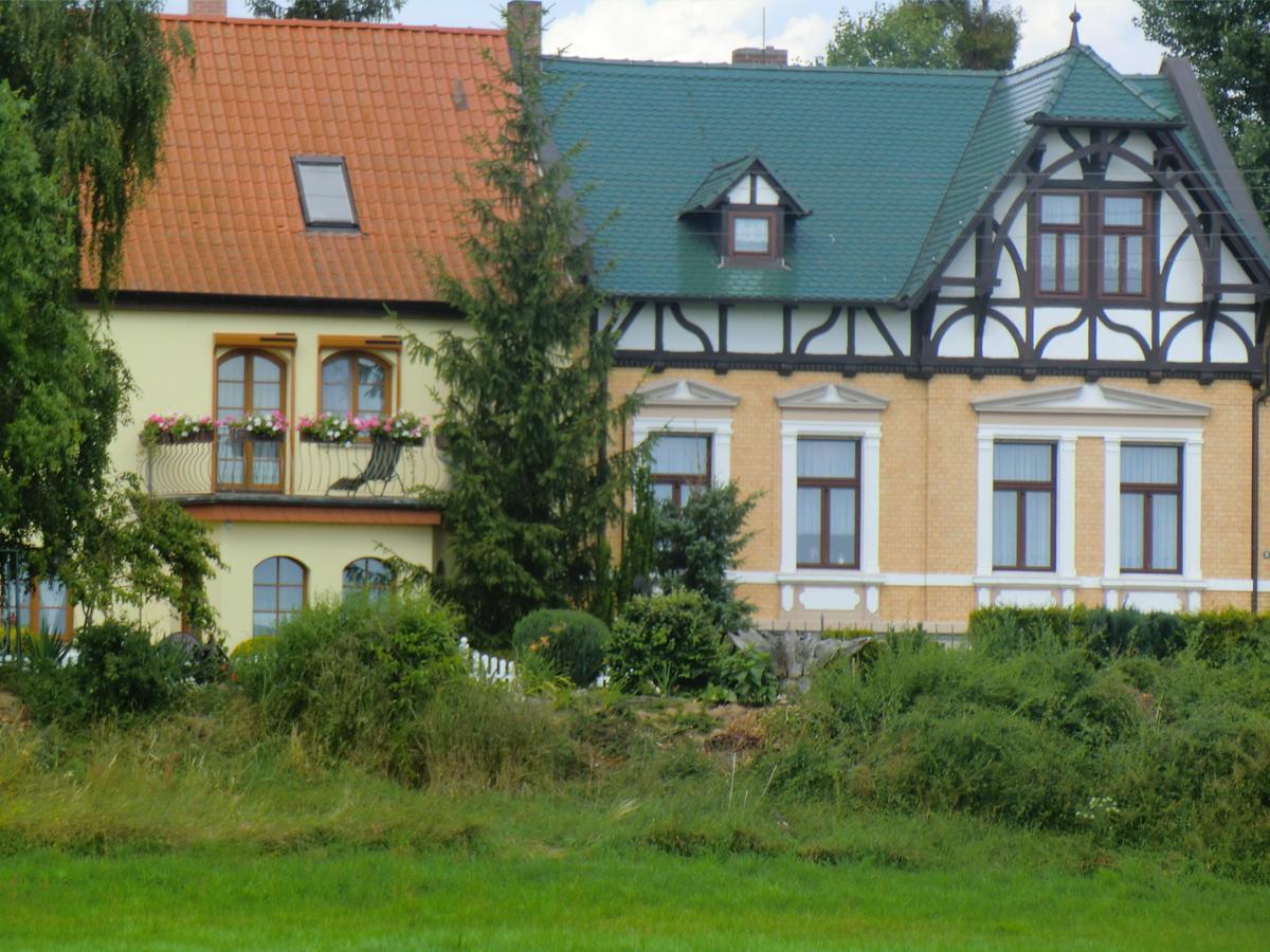 Apartmenthaus Rosenflair Schönebeck Екстериор снимка