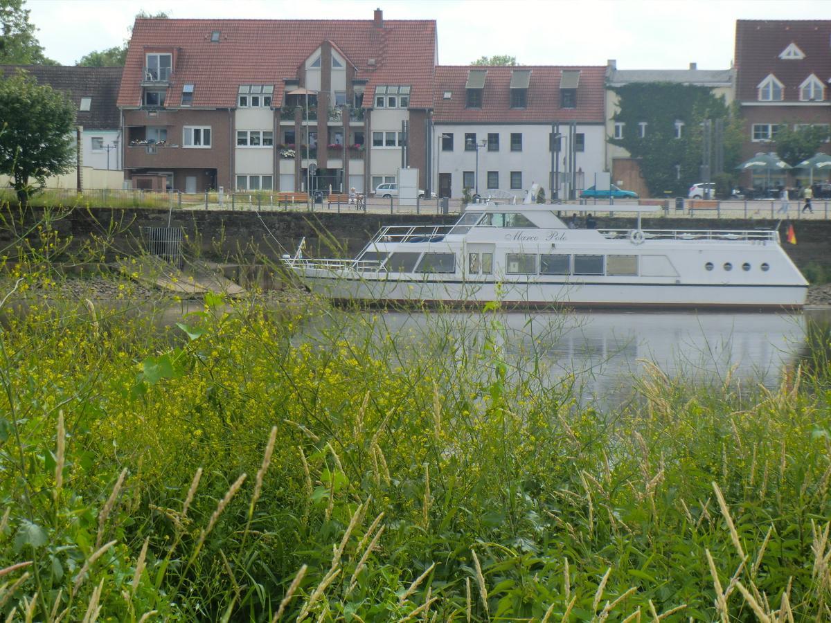 Apartmenthaus Rosenflair Schönebeck Екстериор снимка