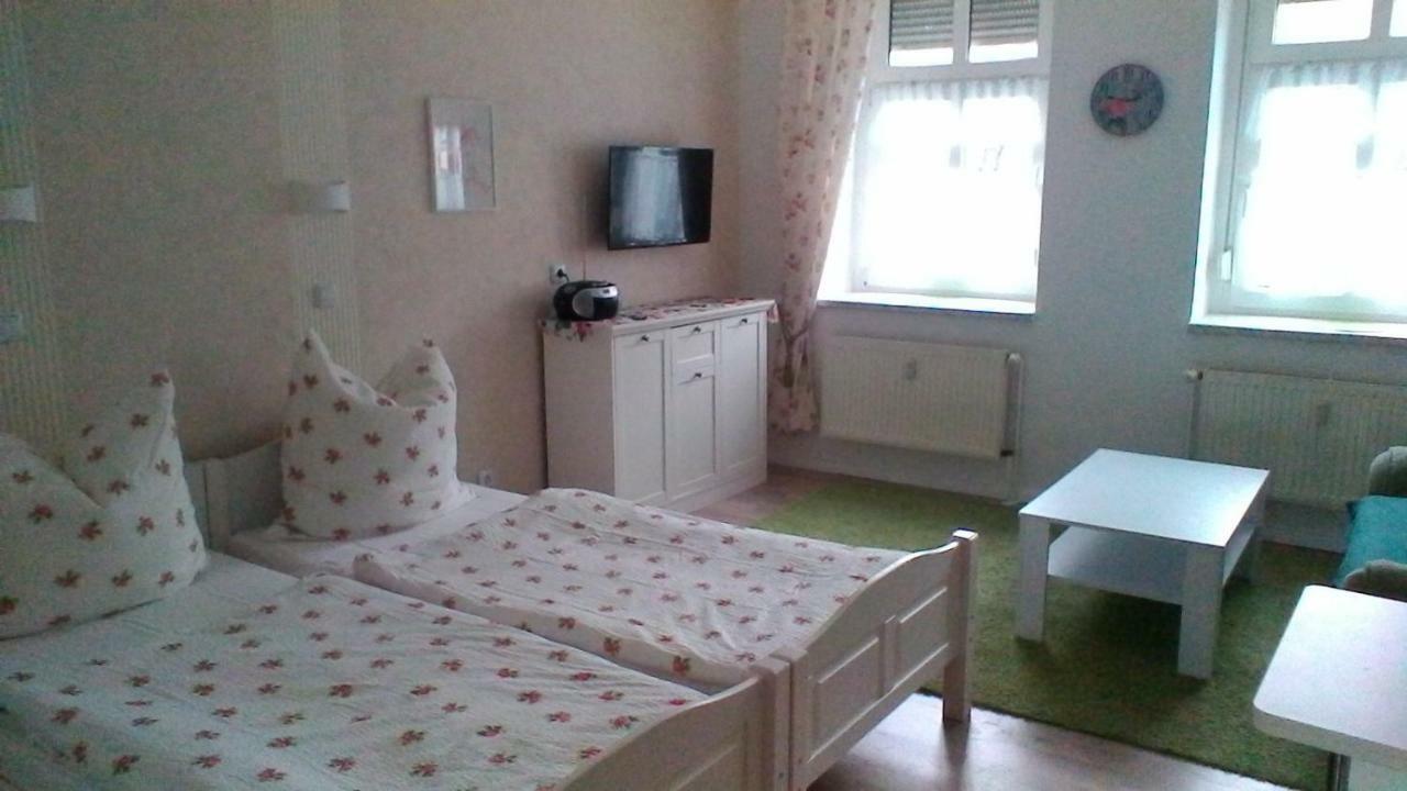 Apartmenthaus Rosenflair Schönebeck Екстериор снимка
